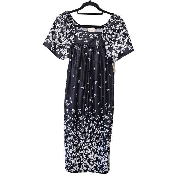 Carriage Court Vintage House Dress NWT Size S Black White Floral - Picture 1 of 13